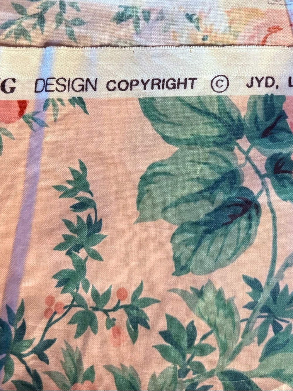 Vintage Jay Yang Shabby Floral Polished Chintz Cabbages Fabric 8 Yds Roses - Picture 8 of 8